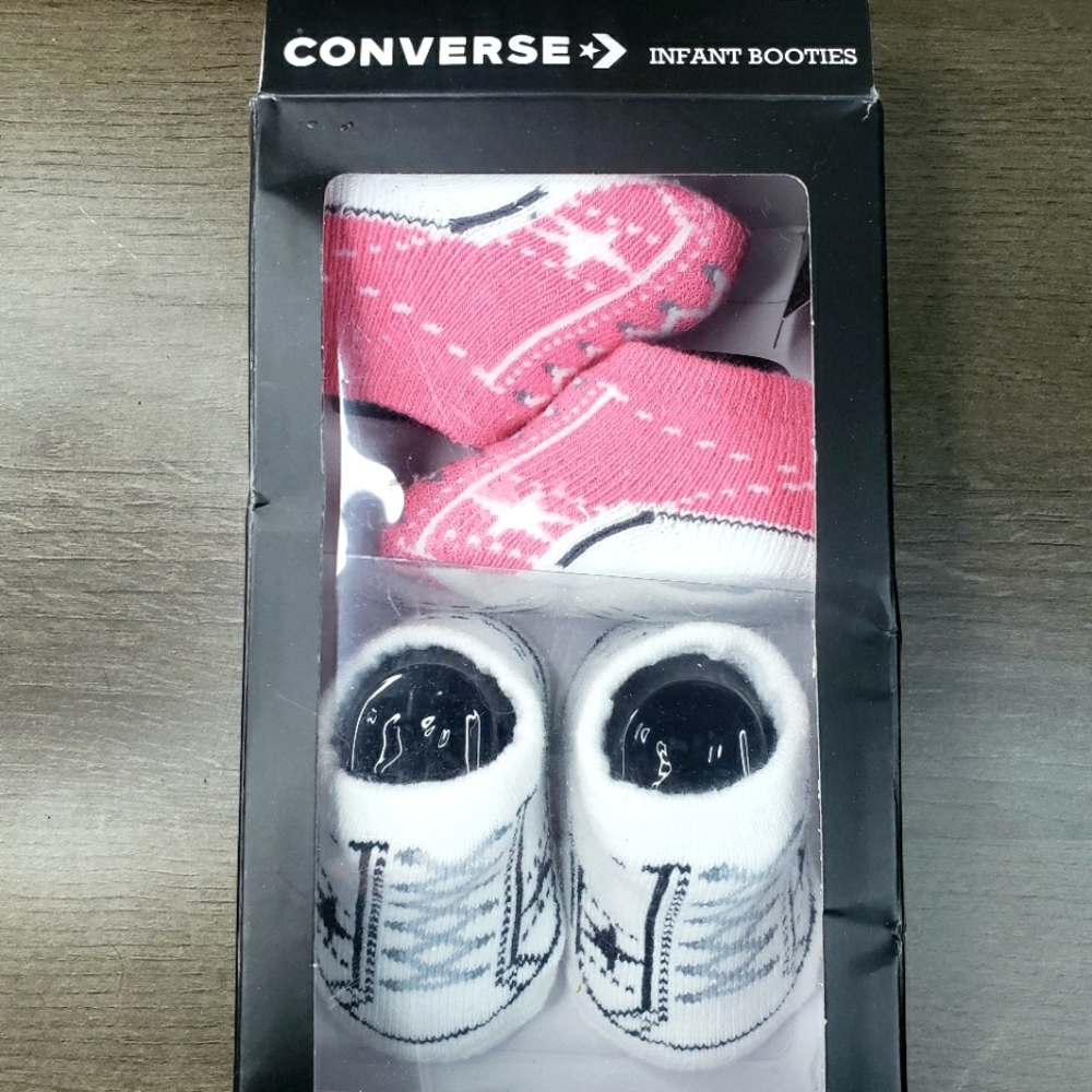 Converse Infant Booties, Ages 0-6 Months NWT, 2 Pairs Of Pink/White Baby…
